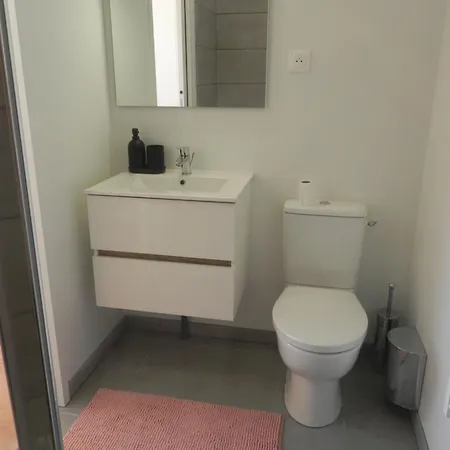 Dependance Chateau Le Clouet A 15min De Bordeaux Holiday home Pompignac