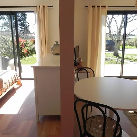 Dependance Chateau Le Clouet A 15min De Bordeaux Feriehus