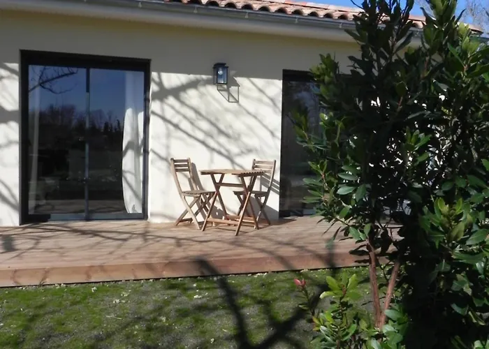 Dependance Chateau Le Clouet A 15min De Bordeaux Pompignac